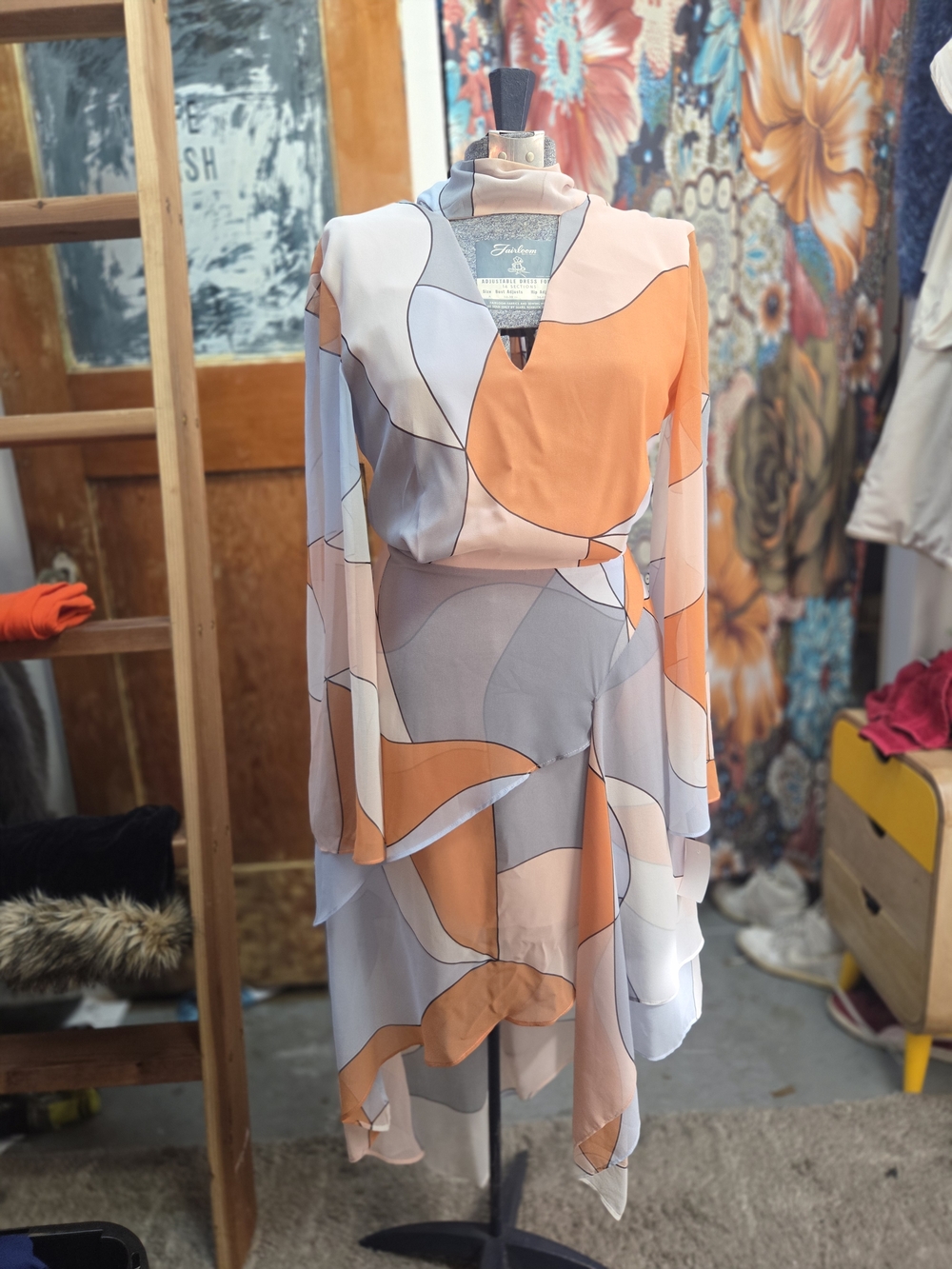 C/MEO Collective Peach & Gray Abstract Layered Long Sleeve Dress (M)